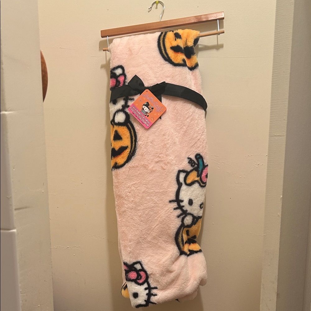 Hello Kitty Pink and Orange Blanket